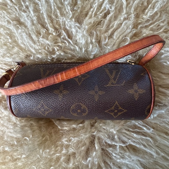 Louis Vuitton Monogram Mini Papillon Pochette - Picture 8 of 9